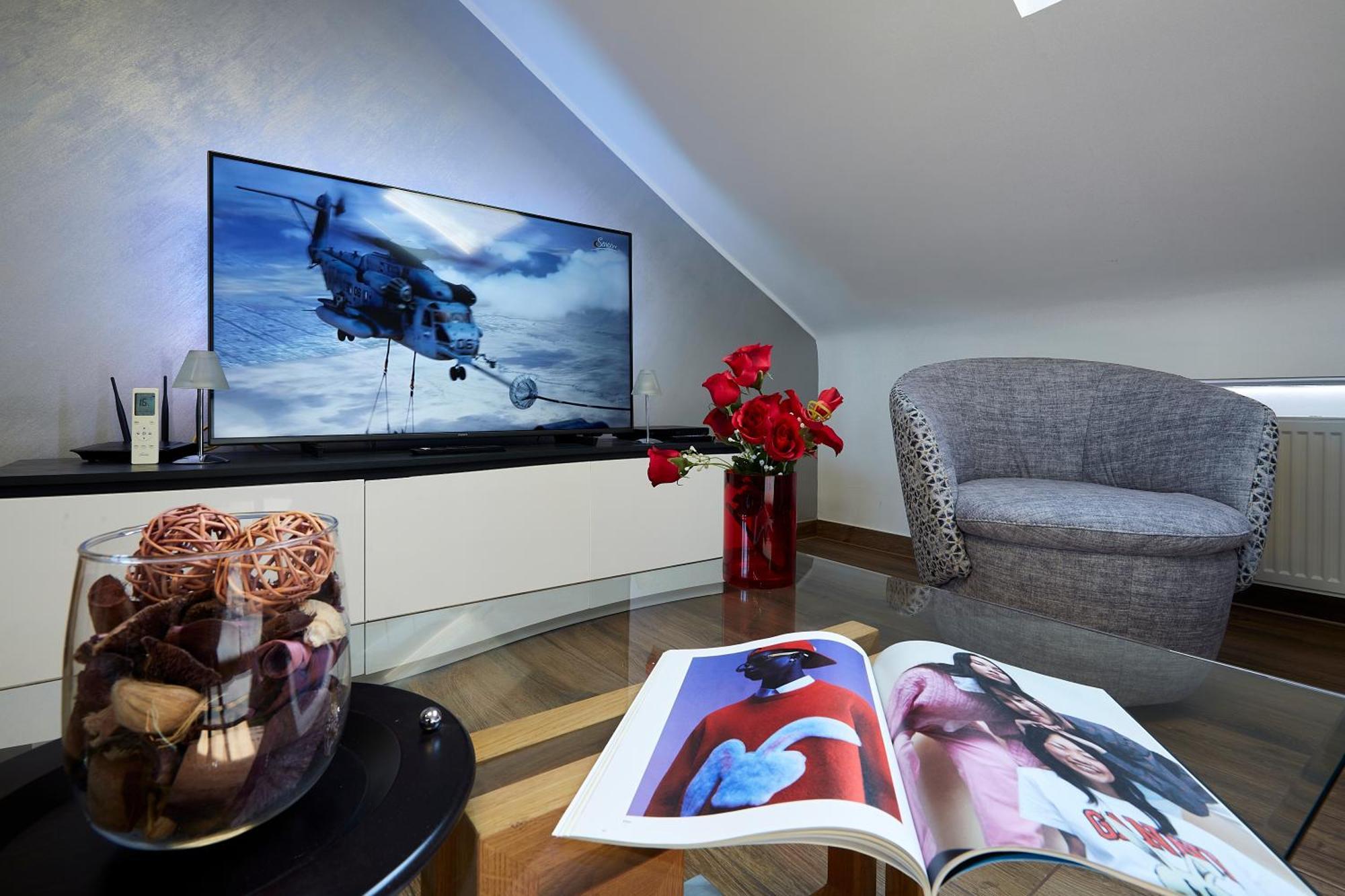 The Queen Luxury Apartments - Villa Carlotta ลักเซมเบิร์ก ภายนอก รูปภาพ