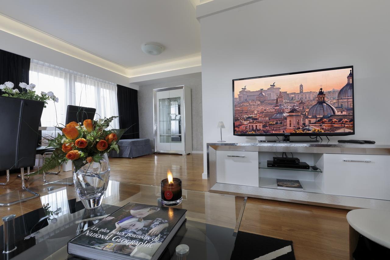 The Queen Luxury Apartments - Villa Carlotta ลักเซมเบิร์ก ภายนอก รูปภาพ